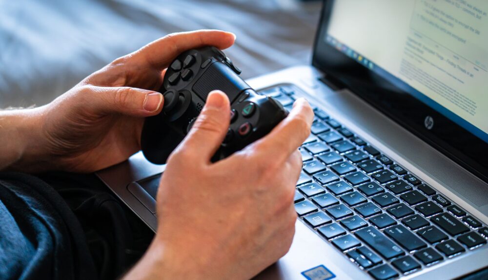 online gaming oversight